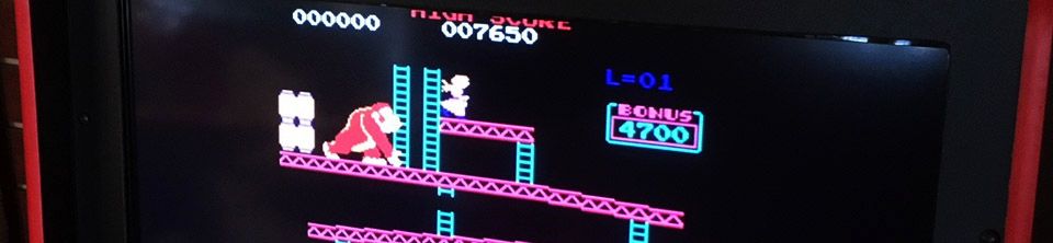 Jeux d'arcades • Consoles cocktail et debout