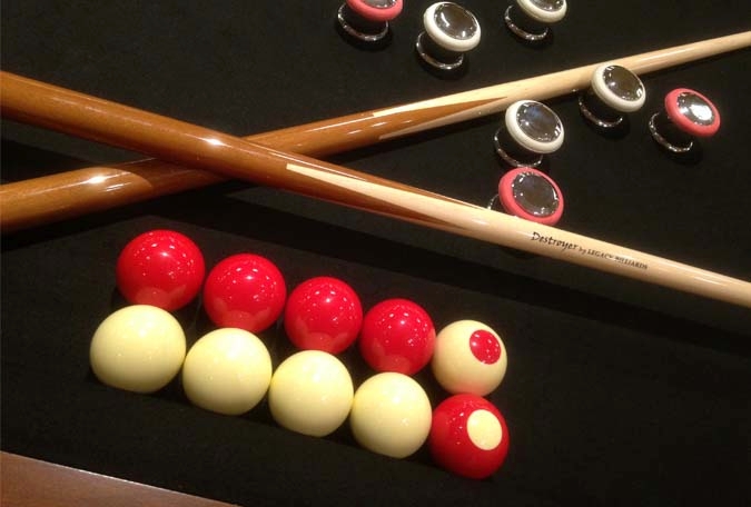 Table de bumper pool Legacy Ella Table de bumper pool Legacy Ella