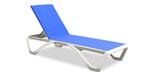 Chaise Longue Miami en résine blanche avec tissu bleu