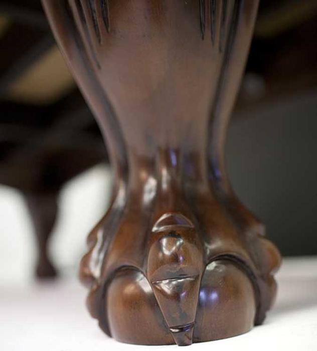 Table de billard 7 pieds de marque Majestic Pinnacle au fini noyer Table de billard 7 pieds de marque Majestic Pinnacle au fini noyer